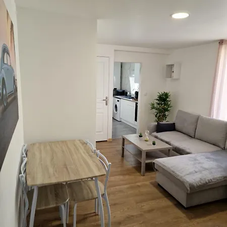 Appartement Hyper Centre Cosy Avec Balcon Châteaudun Extérieur photo